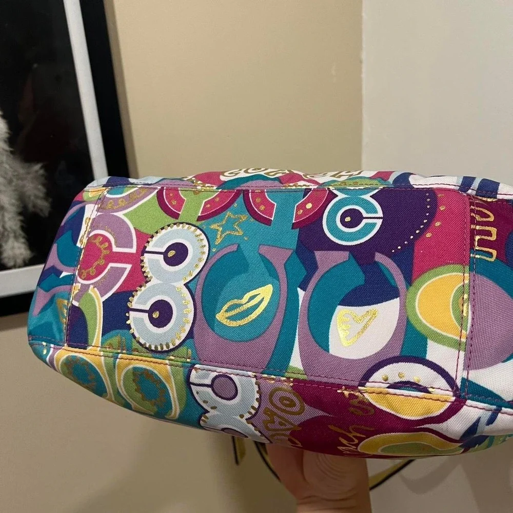 y2k 2000s Coach Poppy Signature C Monogram Graffiti Print Shoulder Bag / Handbag